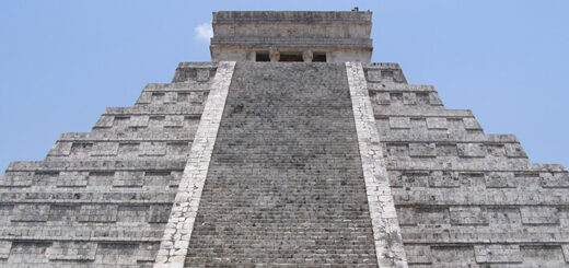 "Castillo", die Hauptpyramide von Chichén Itzá
